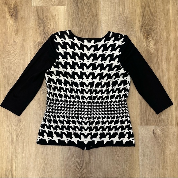 RED Black and White Houndstooth Zip Front Cardigan size L - Picture 2 of 5